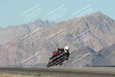 media/Dec-01-2025-Moto Forza (Mon) [[2daa91e15f]]/2-Intermediate Group/Session 4 Turn 9/